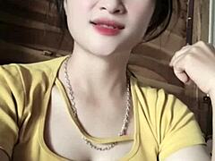 越南辣妹分享性感音乐亚洲风情