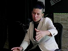 She explained the foreplay in massage seriously expanded her knowledge of the female body and squirting - cadu breathless on sheer red