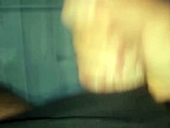 Apri La Bocca e Ingoia Cazzo Viene Forte - Sborrata con Sega Molto Intensa