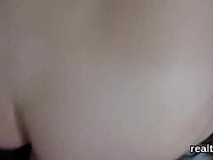 迷人捷克妹超市诱惑撕衣POV肛交狂干脱衣舞