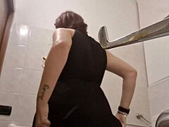 nicoletta's hilarious public restroom fails make me laugh my ass off