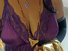 Delivery Boy Hooks Up with Hot Desi Bhabhi for Bent-Over Action?