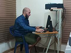 damn stepbrother, while you work i'm horny seducing you to fuck my wet delicious pussy in shower!!