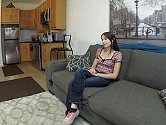 瘦骚货Gracie Mayy试镜巨屌深喉狂呕