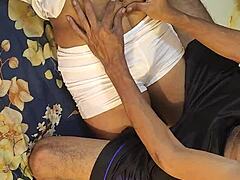 可爱印度小媳妇Adori在家猛骑Hanif大屌