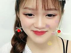 em g�i cute korean sexy webcam livestream on uplive so hot