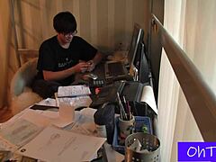 Irene and Navon share intimate dorm moments with natural charm