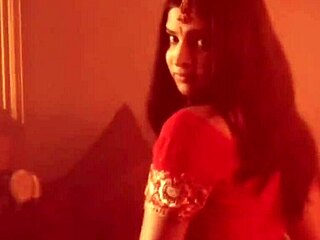 Asian beauty in softcore display